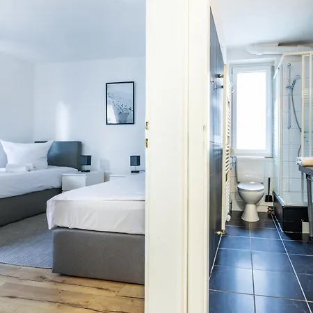 Zentrale 3-zimmer Mit Kostenlosem Parkplatz Apartmán